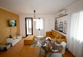 Apartment Ema Ledine